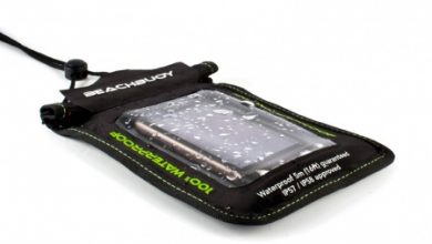 Photo of Custodia protettiva iPhone impermeabile BeachBuoy