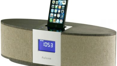 Photo of Docking station in legno di cedro per iPhone